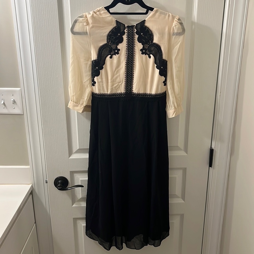 Black and off white maternity dress, size 4, New With Tags!